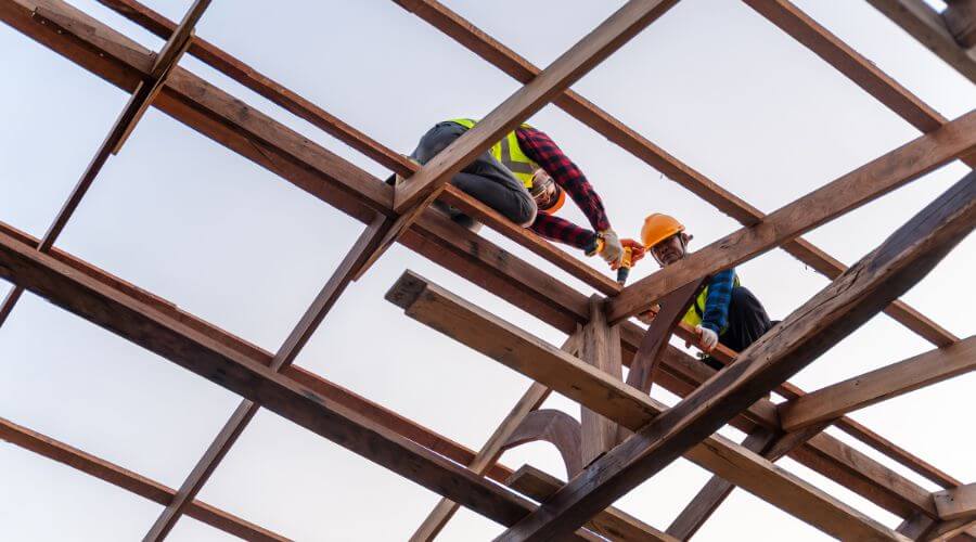 Professional gutter cleaning services in Henderson, NE